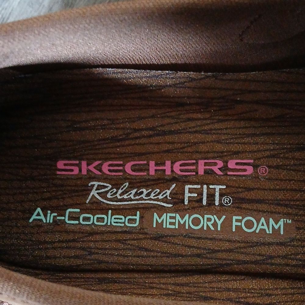 Skechers Relaxed Fit Air Cooled Memory Foam leather Mary Jane shoes Sz 8 NWT - Picture 7 of 9